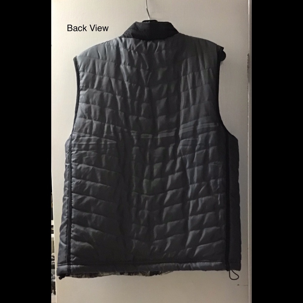 Realtree Reversible Vest - Picture 3 of 10